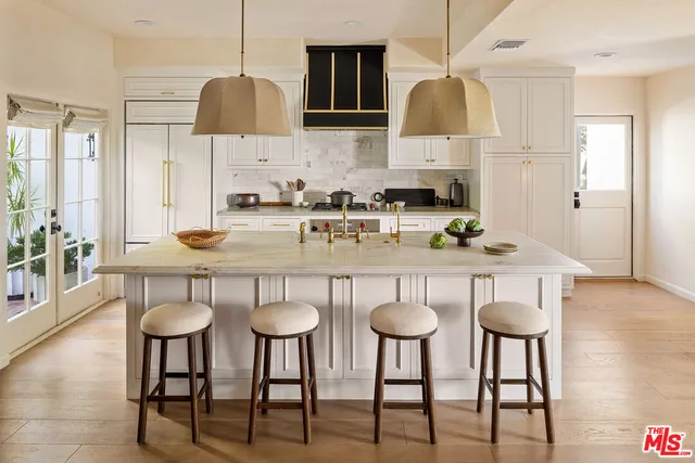 $3,995,000 | 1982 North Normandie Avenue, Los Angeles, CA 90027