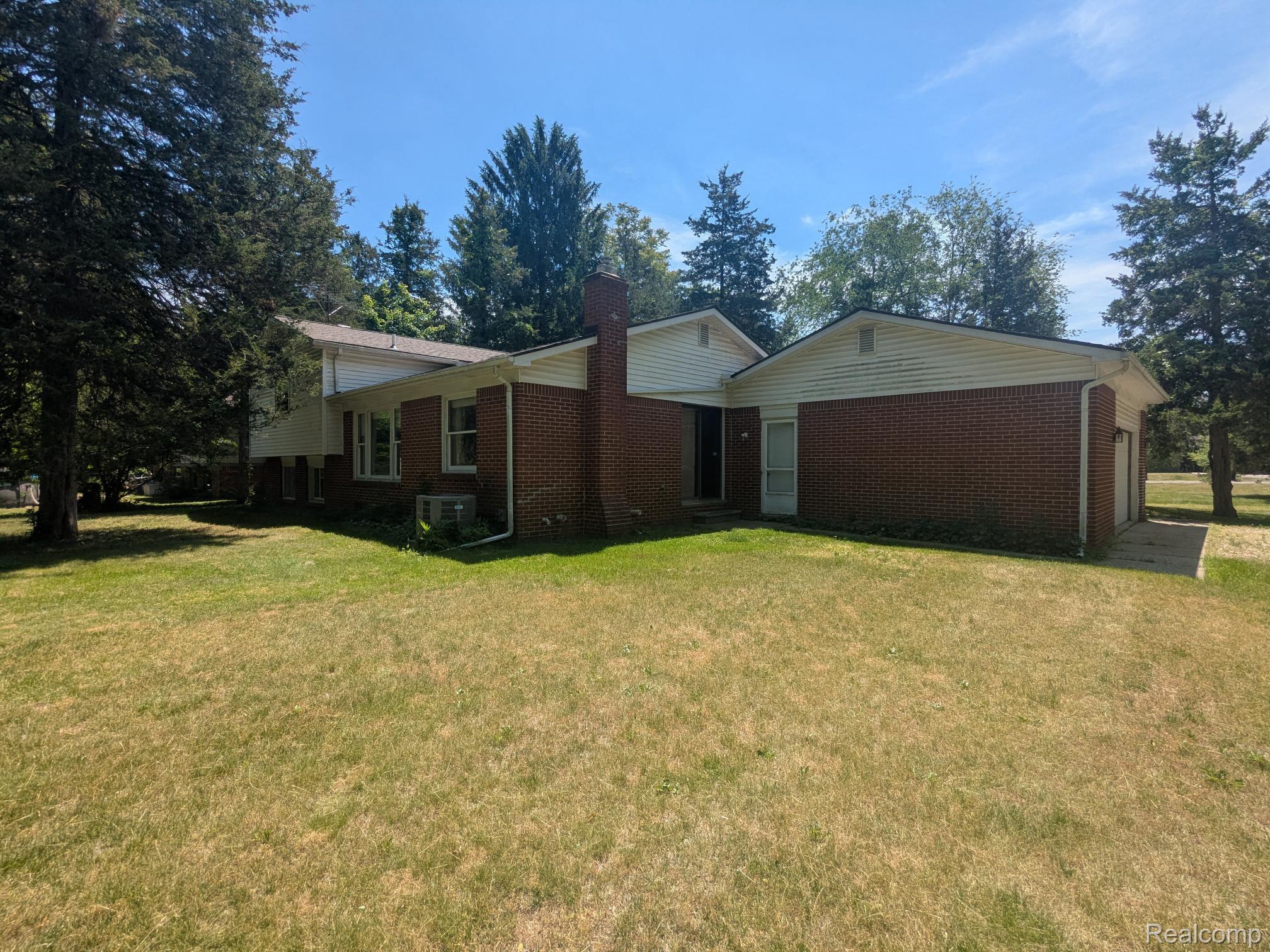 3211 Mccluskey Pinckney, MI 48169 - Photo 15 of 23