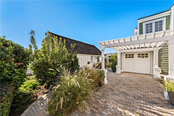 $13,500 | 154 Pearl Street, Laguna Beach, CA 92651