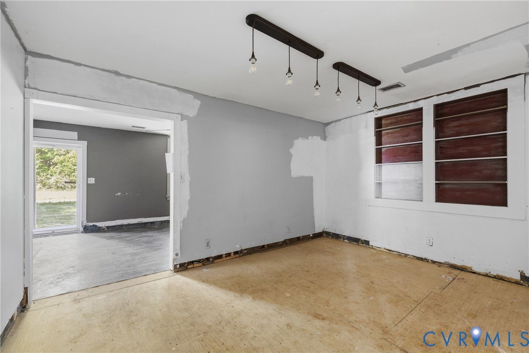 5317 Hickory Road Petersburg, VA 23803 - Photo 12 of 40