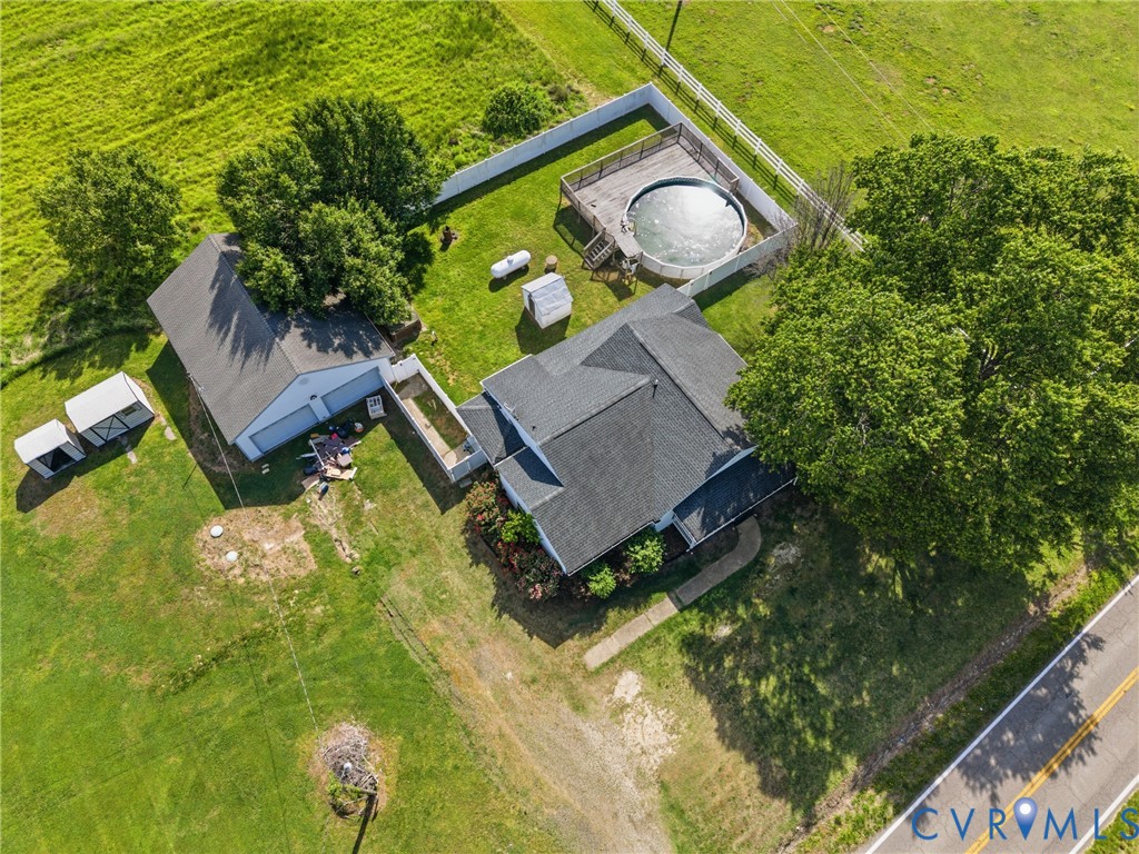 5317 Hickory Road Petersburg, VA 23803 - Photo 2 of 40