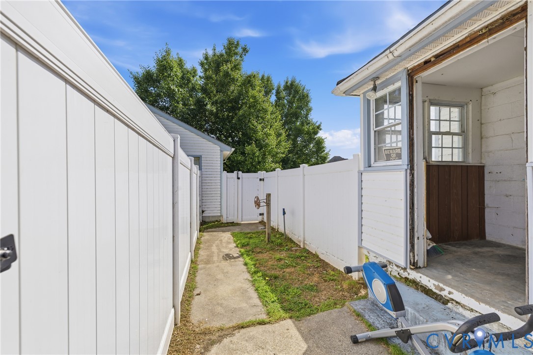 5317 Hickory Road Petersburg, VA 23803 - Photo 25 of 40