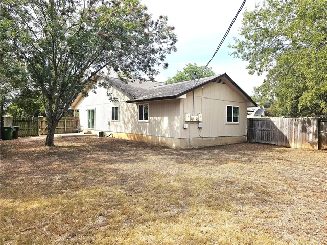 $1,900 | 1747 Horseshoe Circle, Round Rock, TX 78681