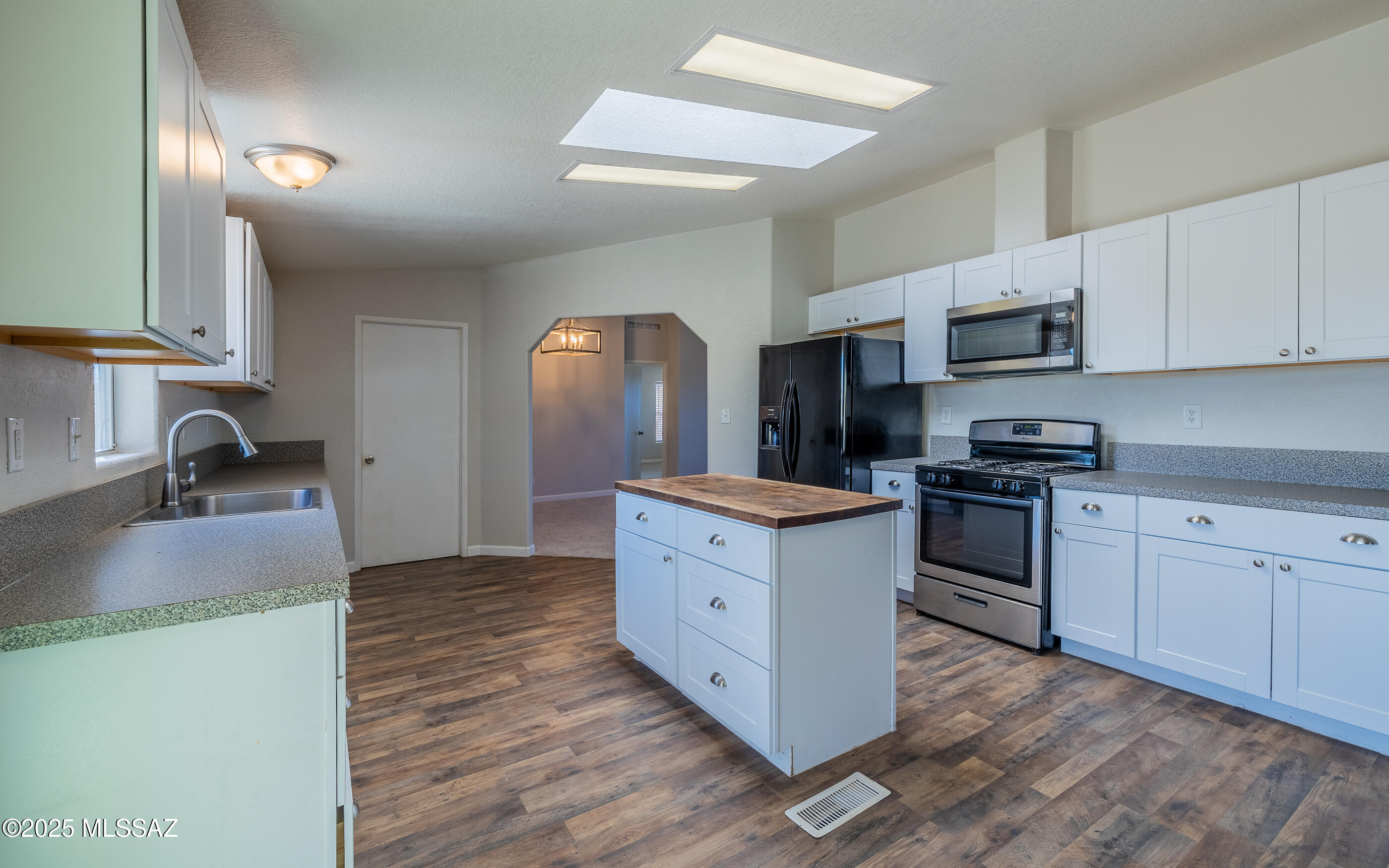 6690 North Guthrie Road Tucson, AZ 85743 - Photo 6 of 26 Gallery Image 6
