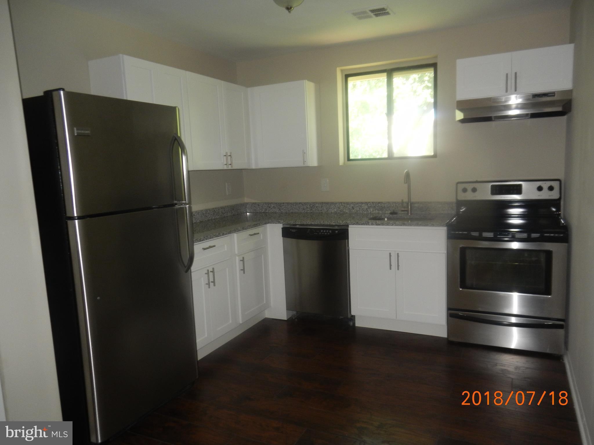 3926 Rolling Rd., Unit 12D Baltimore, MD 21208 - Photo 7 of 19 Kitchen