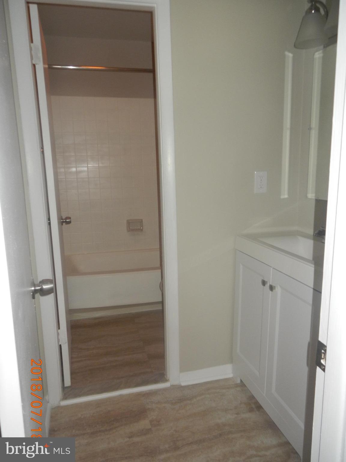 3926 Rolling Rd., Unit 12D Baltimore, MD 21208 - Photo 8 of 19 Bath