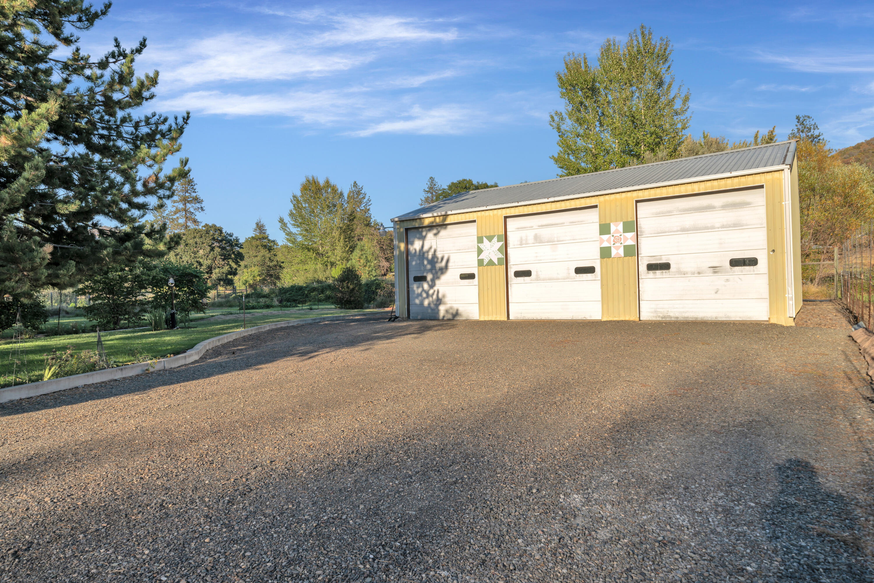 612 Upper River Road Gold Hill, OR 97525 - Photo 24 of 34 Shop/Garage