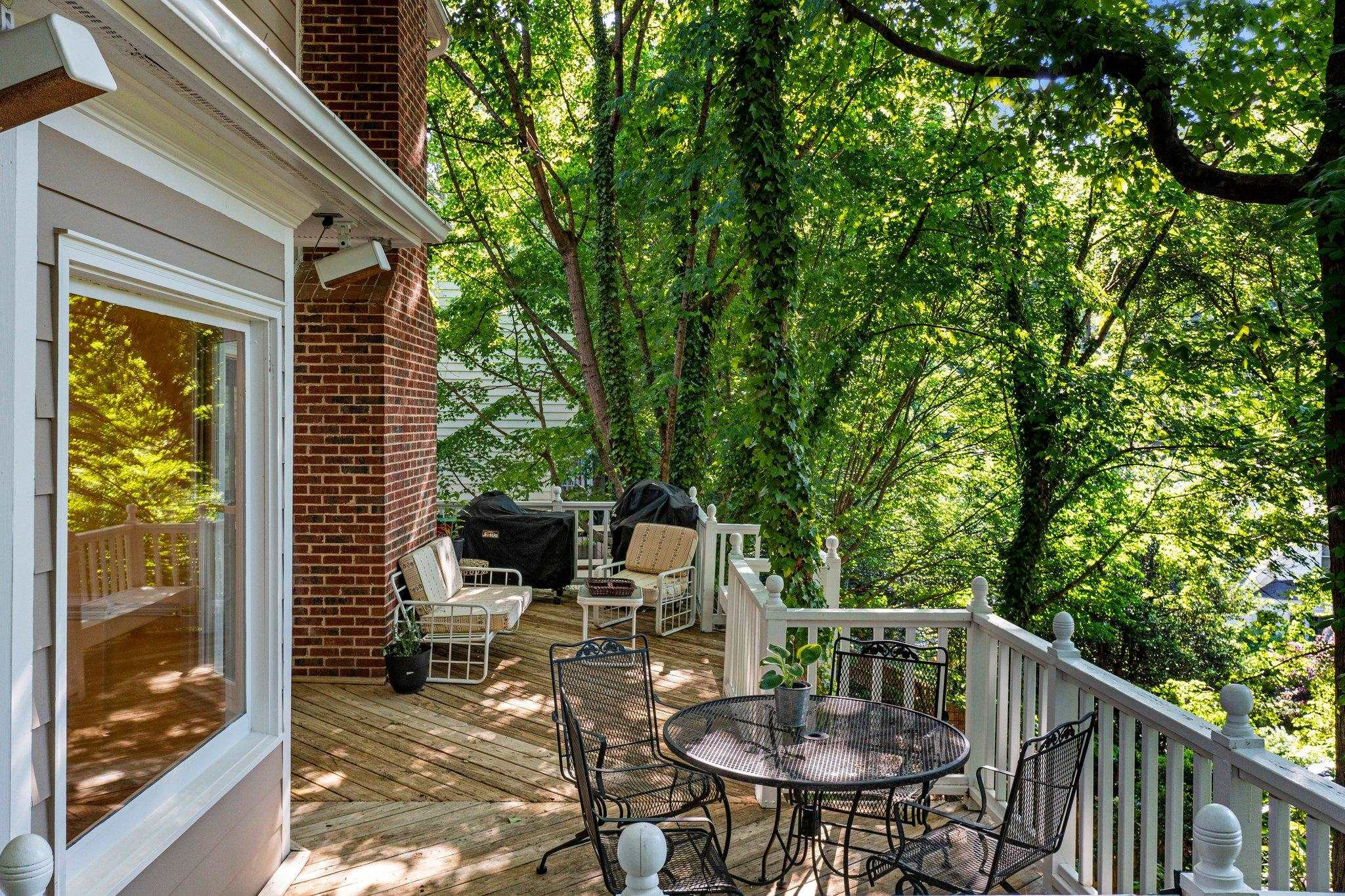2516 Ashley Court Raleigh, NC 27607 - Photo 37 of 48 Photo 37