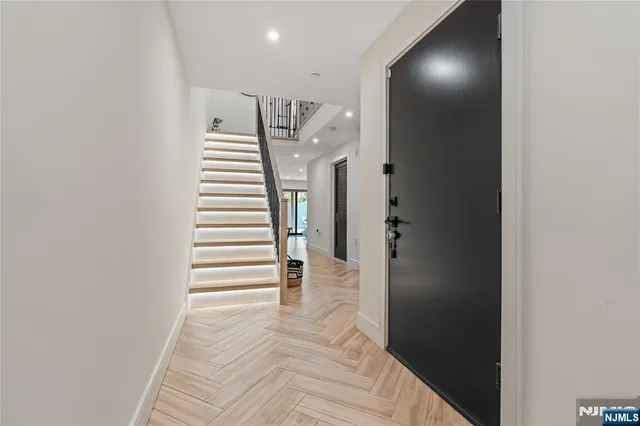 $1,399,000 | 393 Lincoln Avenue, Cliffside Park, NJ 07010