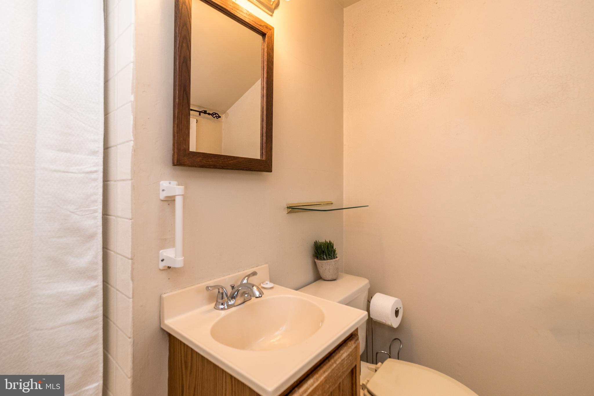 198 Dungan Road Southampton, PA 18966 - Photo 20 of 29 Primary Suite Full Bath