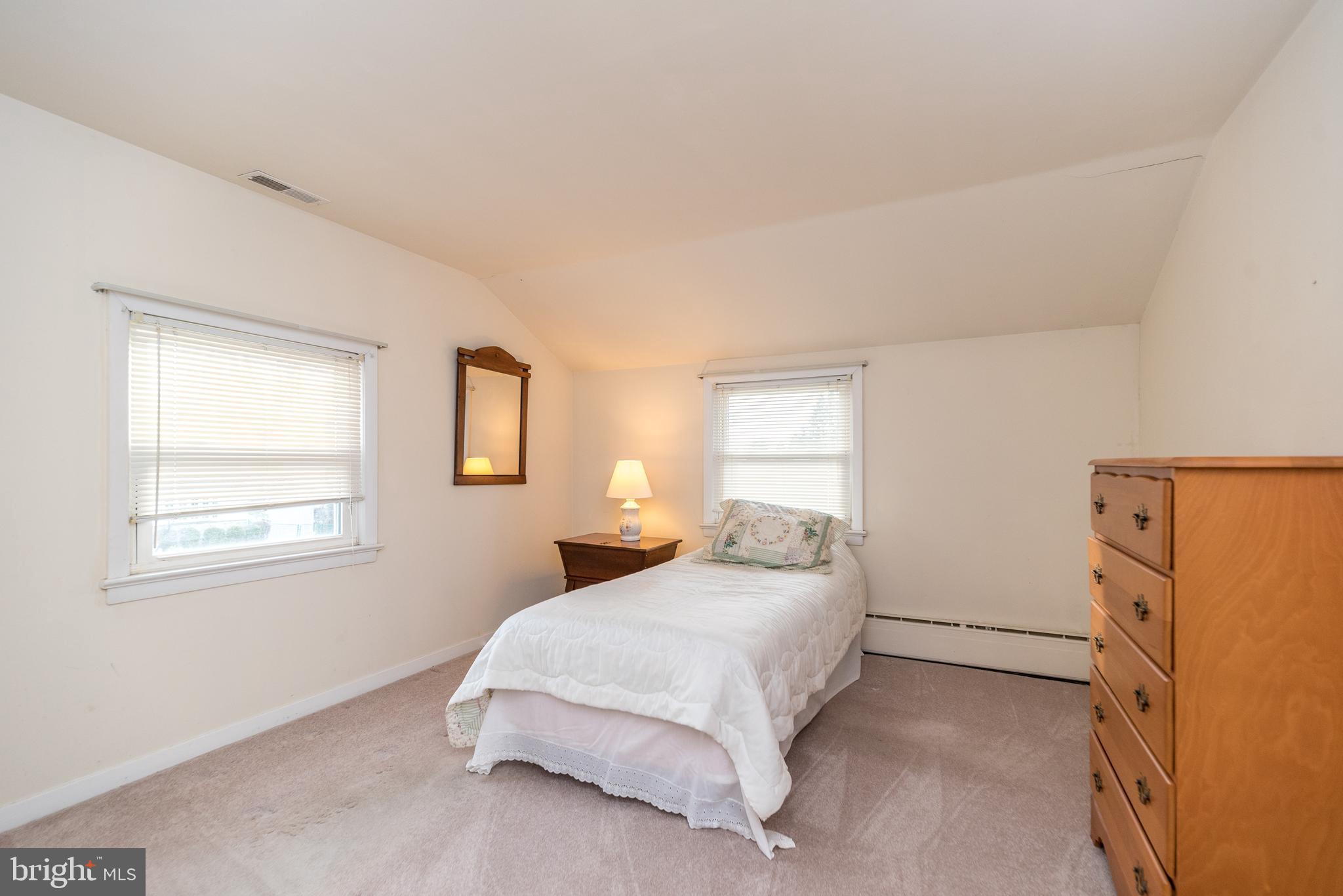 198 Dungan Road Southampton, PA 18966 - Photo 21 of 29 Bedroom 2