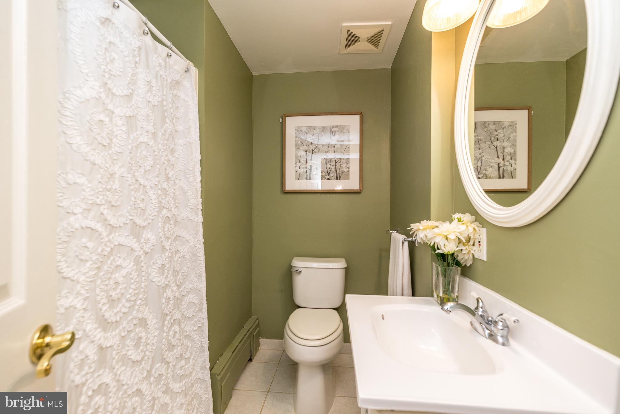 198 Dungan Road Southampton, PA 18966 - Photo 23 of 29 Hall Bath