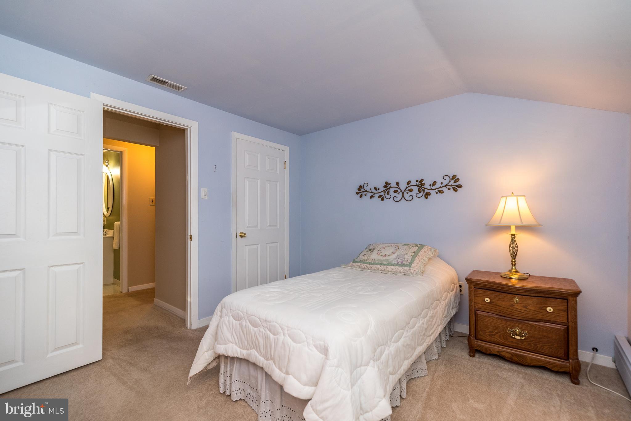 198 Dungan Road Southampton, PA 18966 - Photo 24 of 29 Bedroom 3