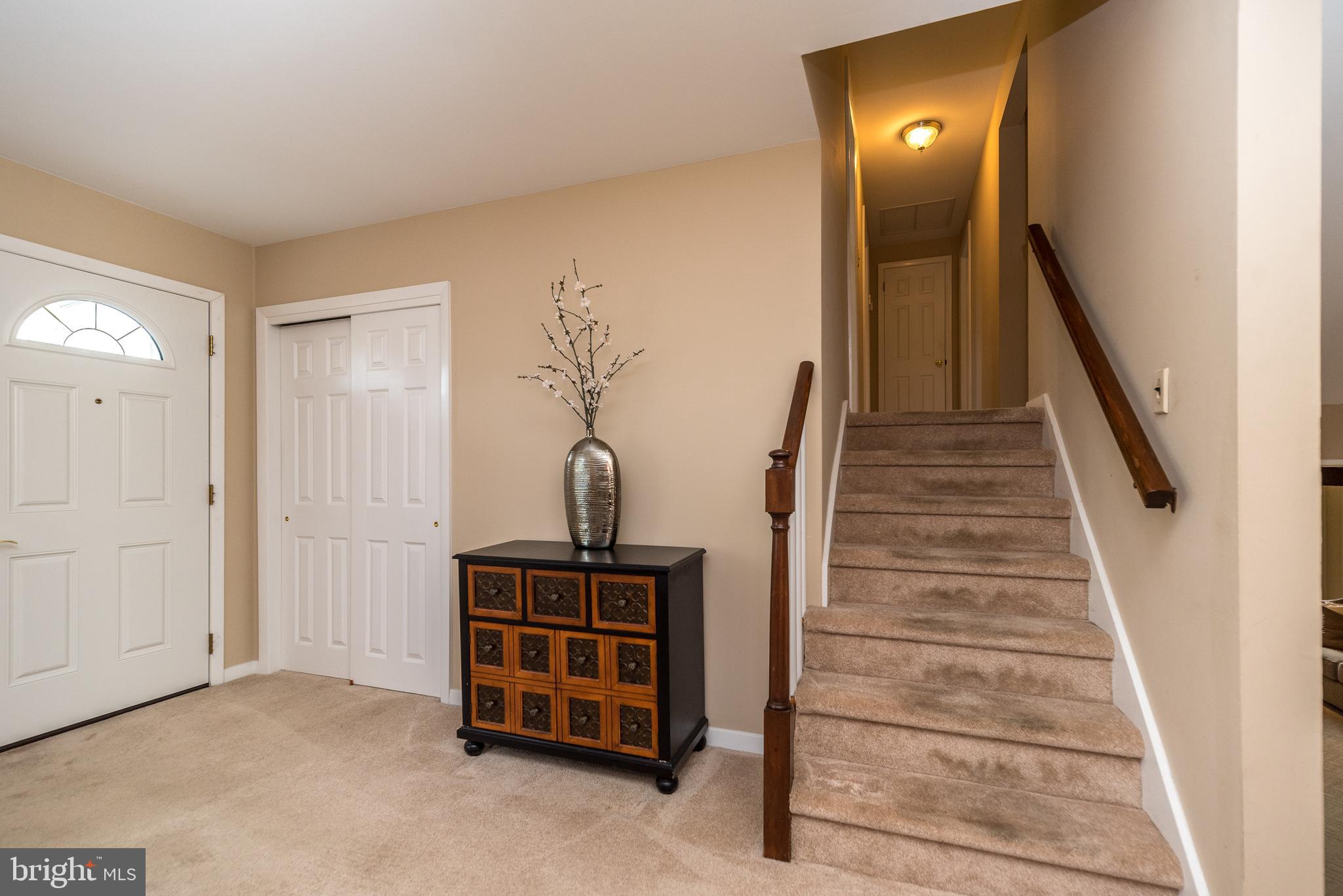 198 Dungan Road Southampton, PA 18966 - Photo 4 of 29 Gallery Image 4