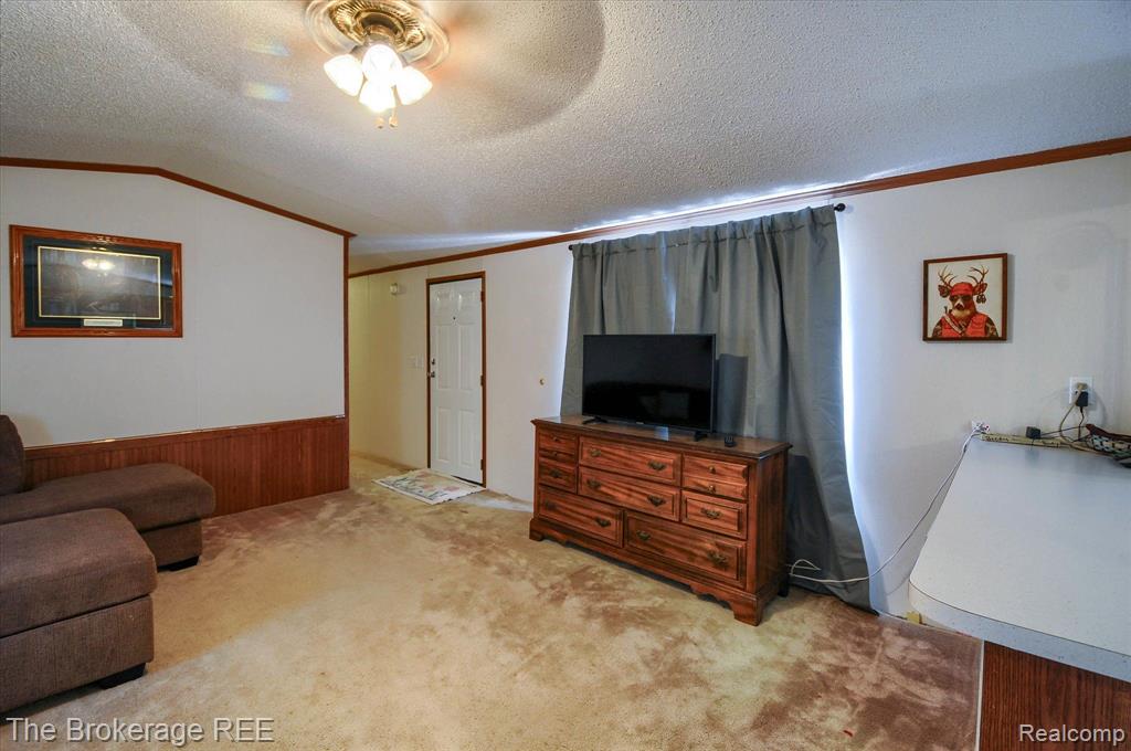 3260 Rabbit Track Road West Branch, MI 48661 - Photo 11 of 62 Gallery Image 11