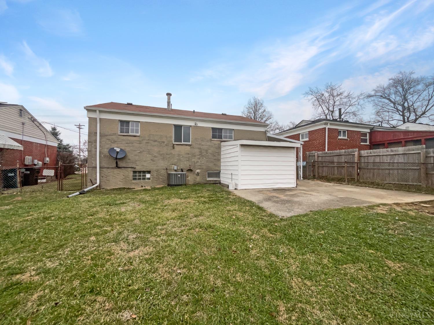 2757 Banning Road Cincinnati, OH 45239 - Photo 5 of 21 Gallery Image 5