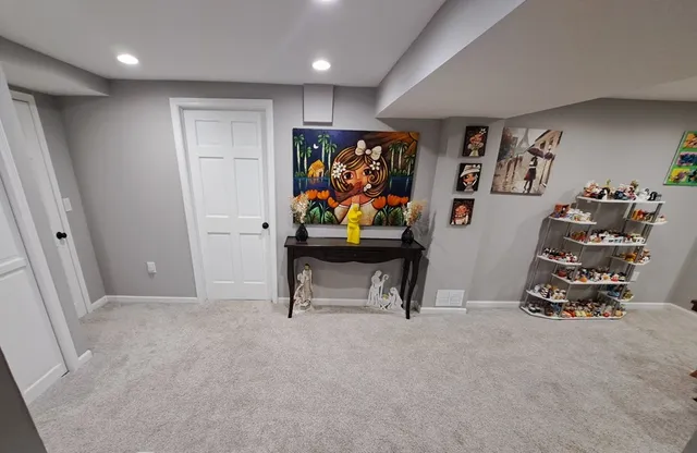 a view of room with workspace