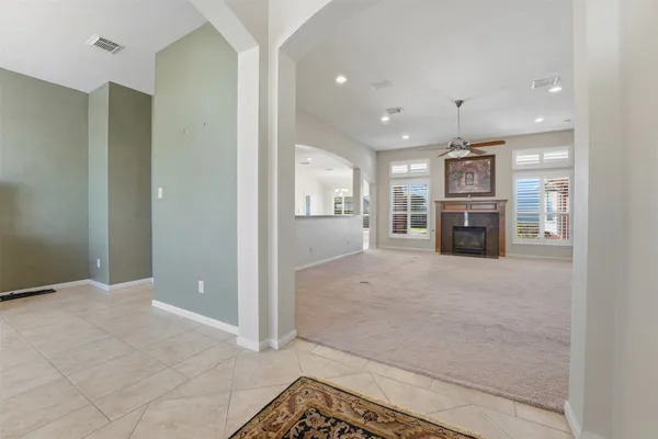 $675,000 | 714 Louisiana Avenue, Shiner, TX 77984