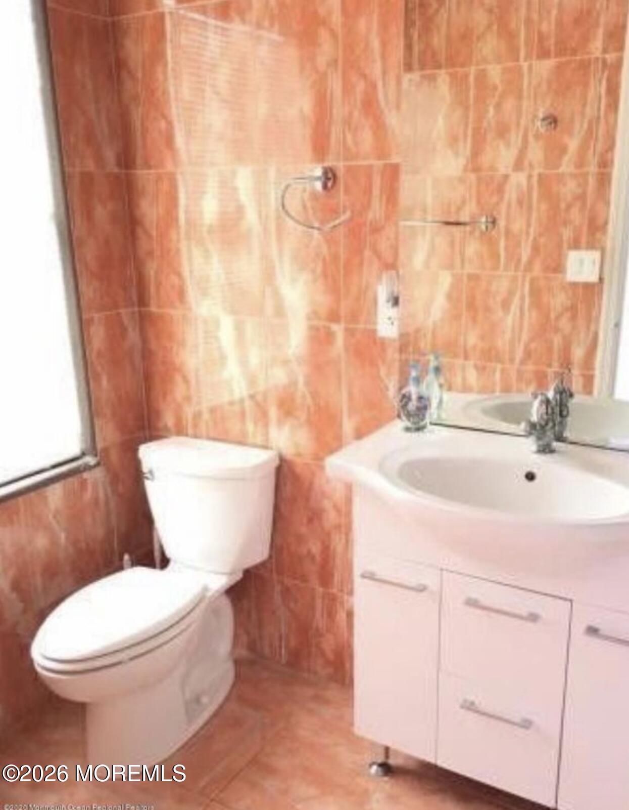 43 Queens Way Englishtown, NJ 07726 - Photo 4 of 8 IMG_1526