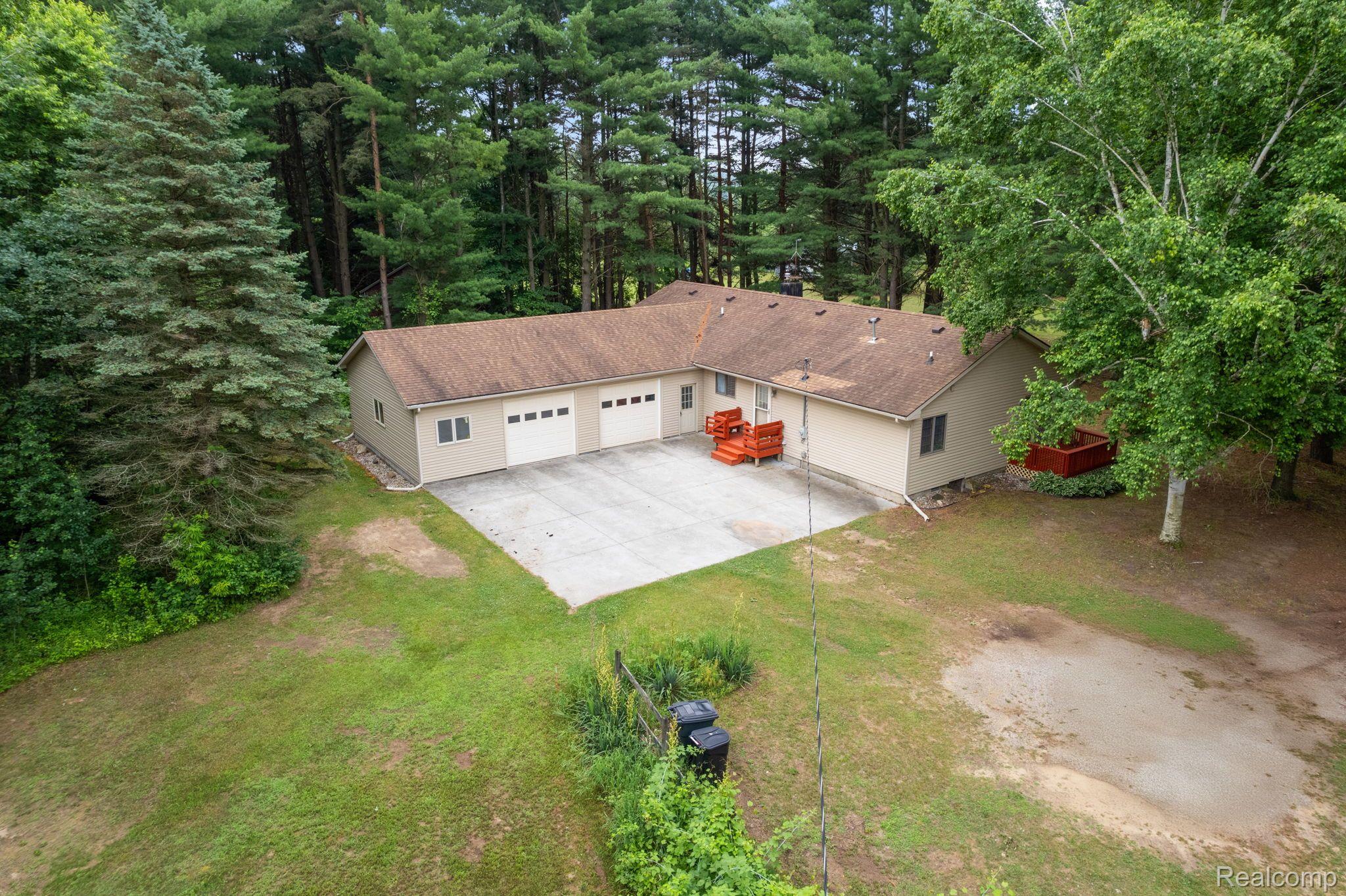 7616 Cribbins Road Jeddo, MI 48032 - Photo 2 of 55 Gallery Image 2
