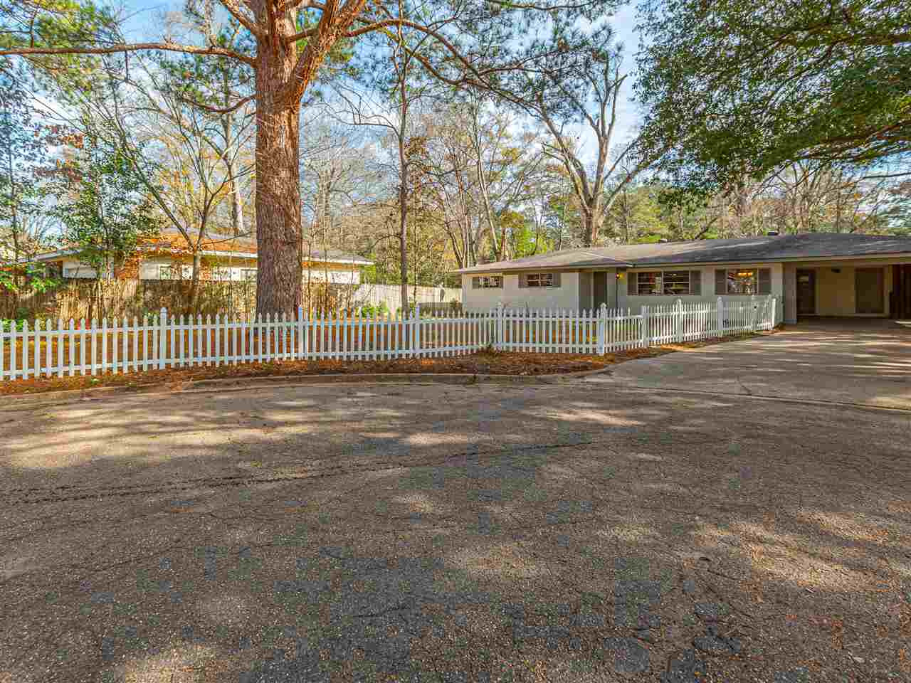 5318 Venetian Way Jackson, MS 39211 - Photo 2 of 36 Photo 2