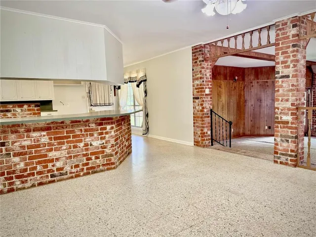 $355,000 | 2225 Donahue Ferry Road, Pineville, LA 71360