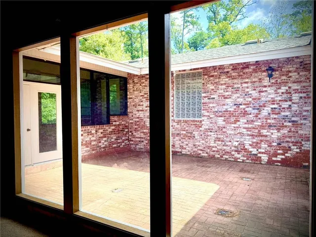 $355,000 | 2225 Donahue Ferry Road, Pineville, LA 71360