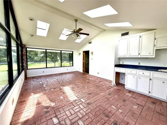 $355,000 | 2225 Donahue Ferry Road, Pineville, LA 71360