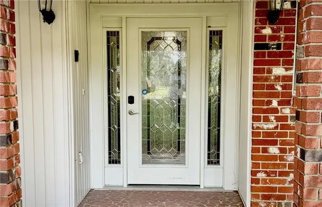 $355,000 | 2225 Donahue Ferry Road, Pineville, LA 71360