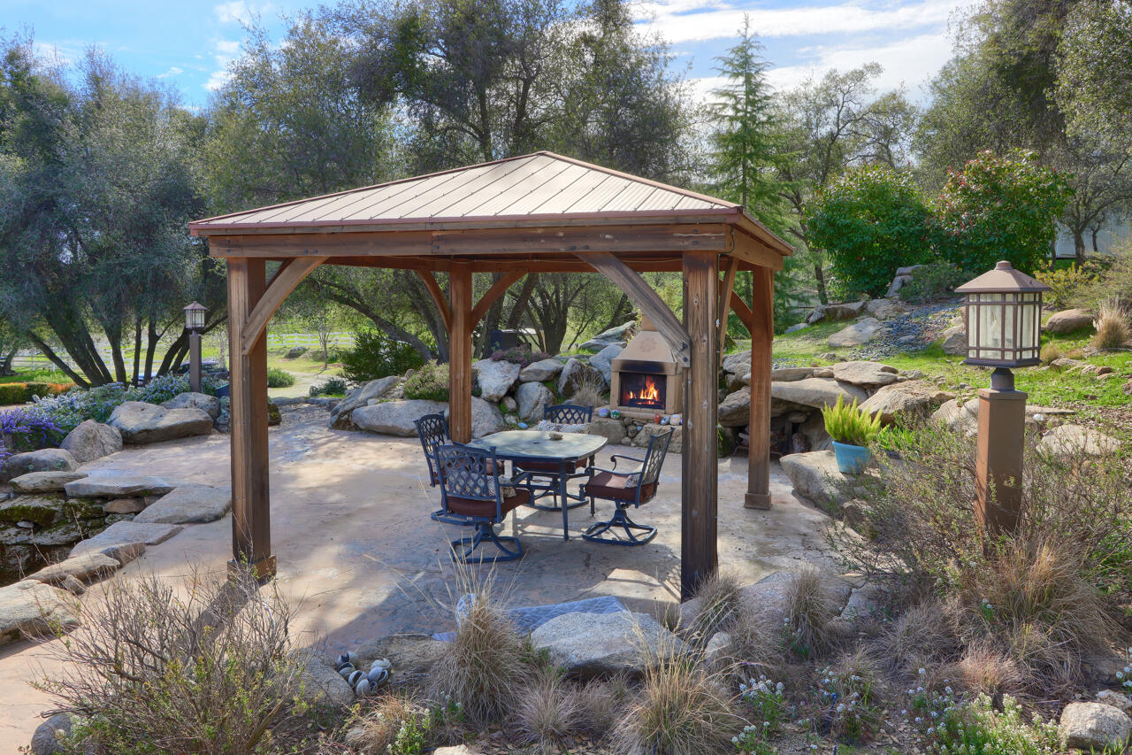 44755 Savage Road Coarsegold, CA 93614 - Photo 34 of 68 30-patio-view