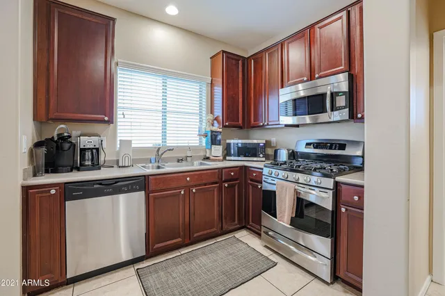 $3,000 | 21926 North 103rd Lane, Unit 366, Peoria, AZ 85383