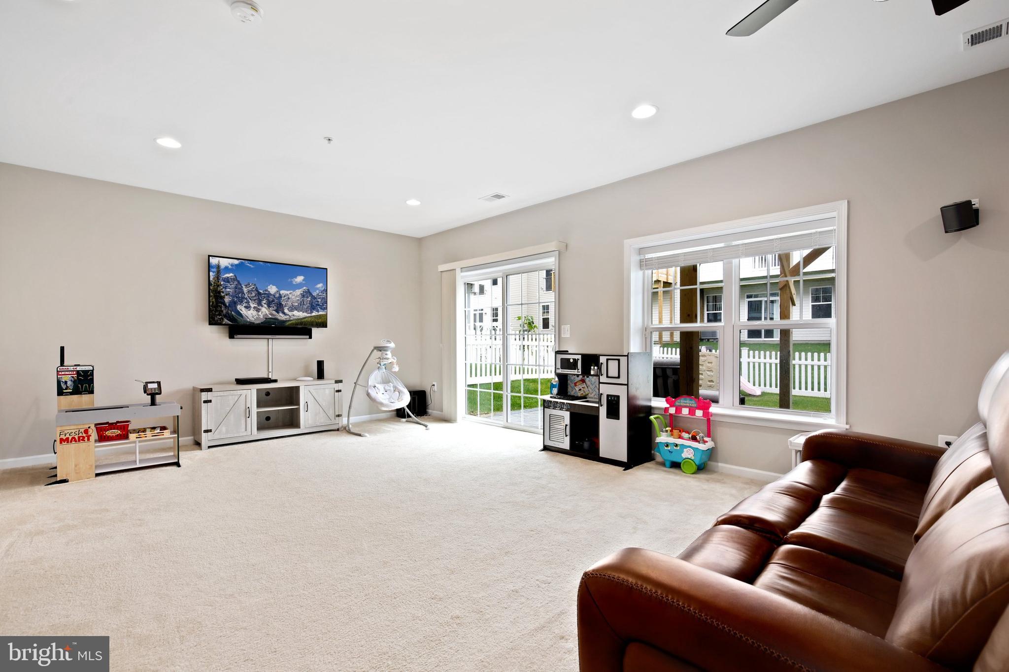 3401 Doc Berlin Drive Silver Spring, MD 20906 - Photo 9 of 75 Gallery Image 9