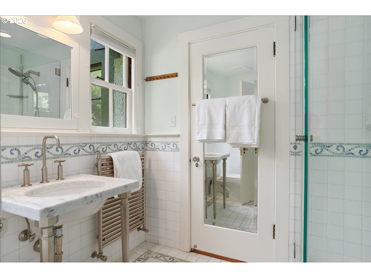4121 Southwest Arthur Way Portland, OR 97221 - Photo 28 of 48