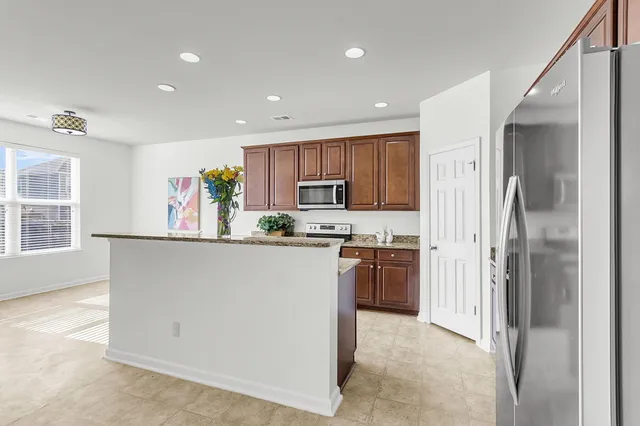 $340,000 | 1611 Eider Down Drive, Summerville, SC 29483