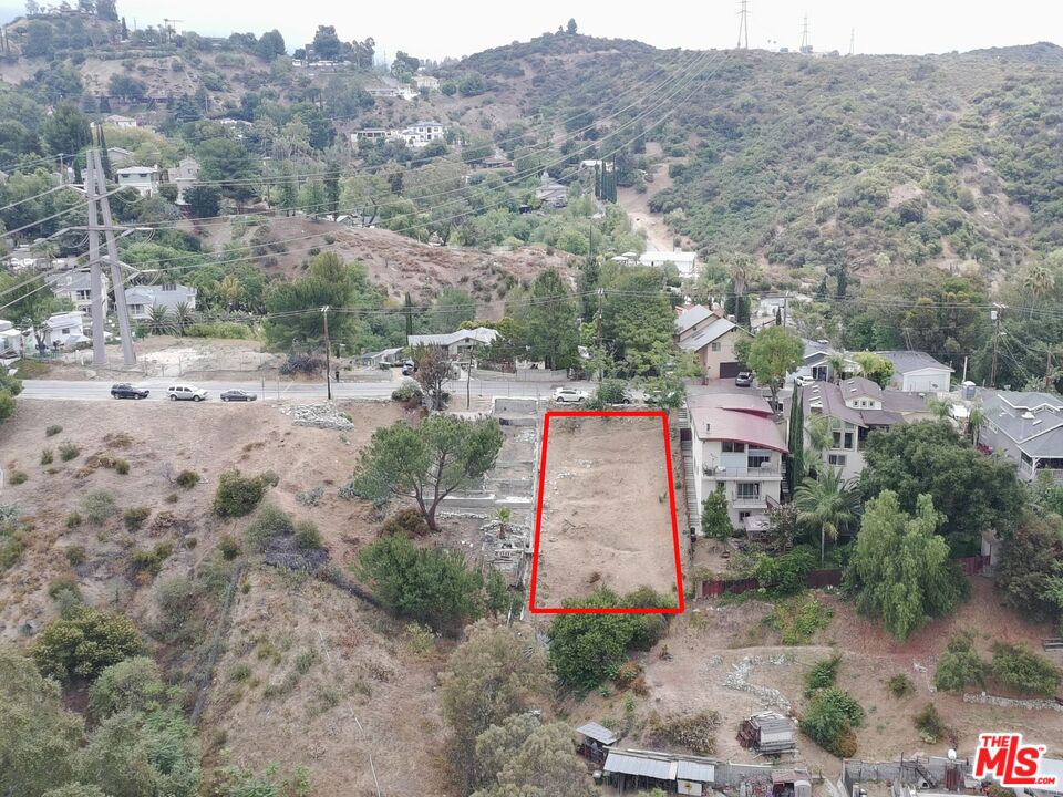 9467 Reverie Road Tujunga, CA 91042 - Photo 2 of 23