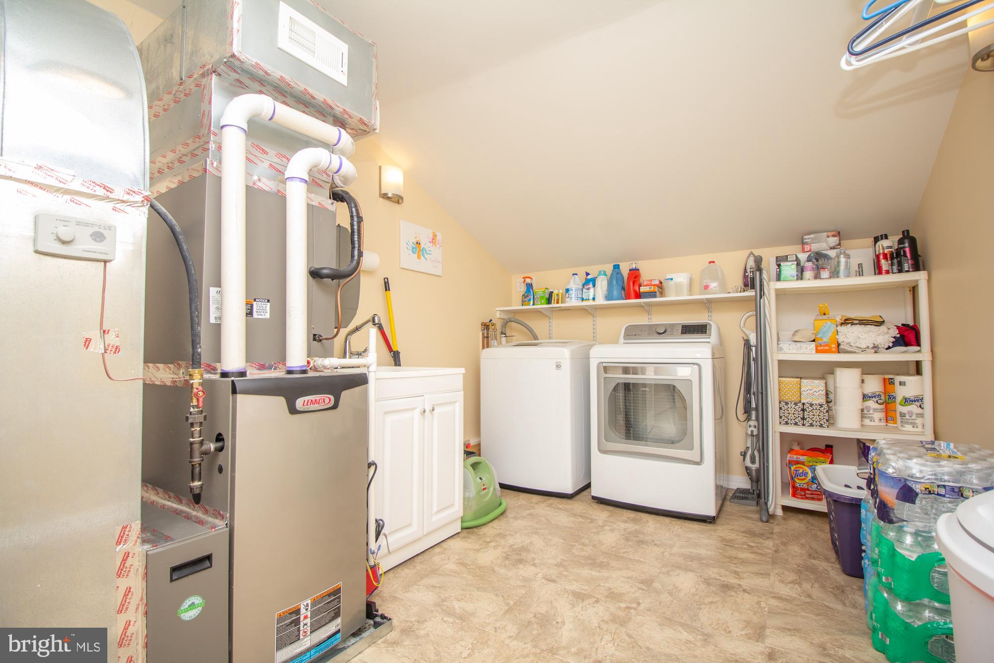 518 Ehret Road Fairless Hills, PA 19030 - Photo 27 of 37 a utility room with dryer and washer