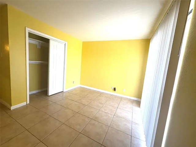 $107,000 | 212 Plaza Verde Drive, Unit F26, Houston, TX 77038