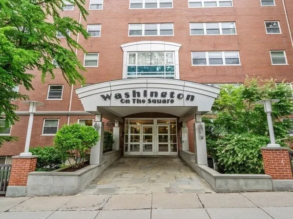 $3,000 | 1600 Beacon Street, Unit 207, Brookline, MA 02446