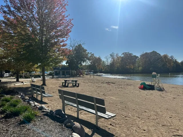 $399,000 | 26220 North Midlothian Road, Mundelein, IL 60060