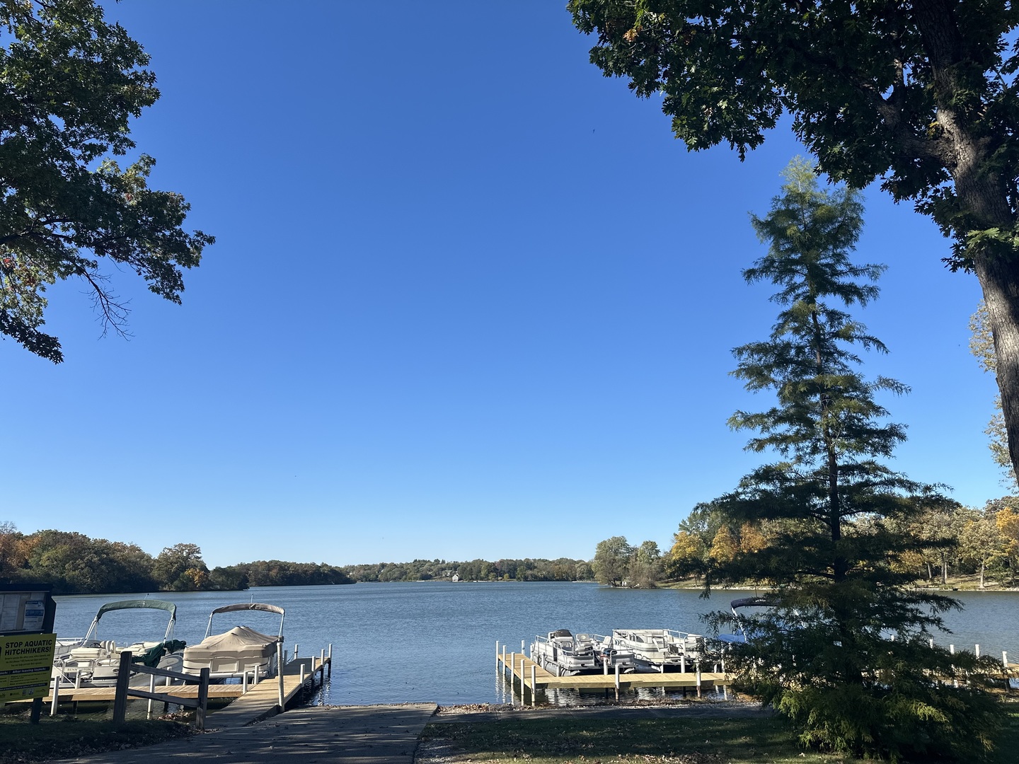 26220 North Midlothian Road Mundelein, IL 60060 - Photo 6 of 19 a ocean view with boat and palm trees
