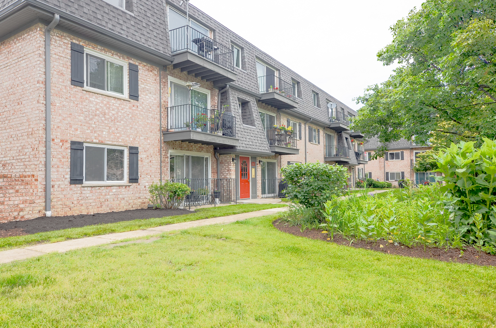 916 South Plum Grove Road, Unit 223 Palatine, IL 60067 - Photo 1 of 14
