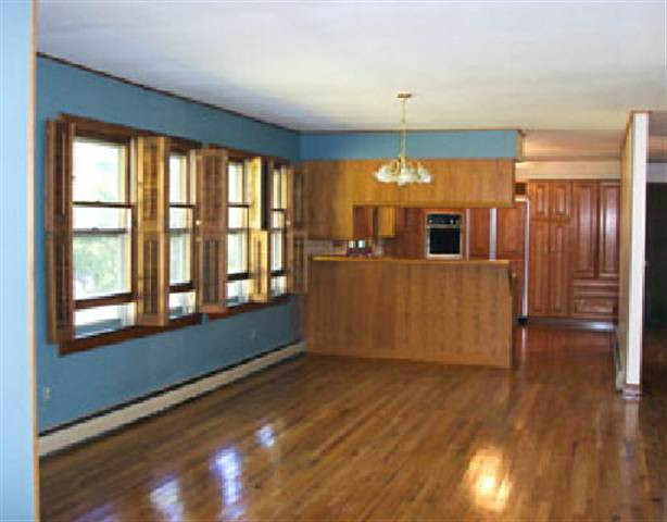 117 Raylinsky Road Malta, NY 12019 - Photo 3 of 9 Photo 4