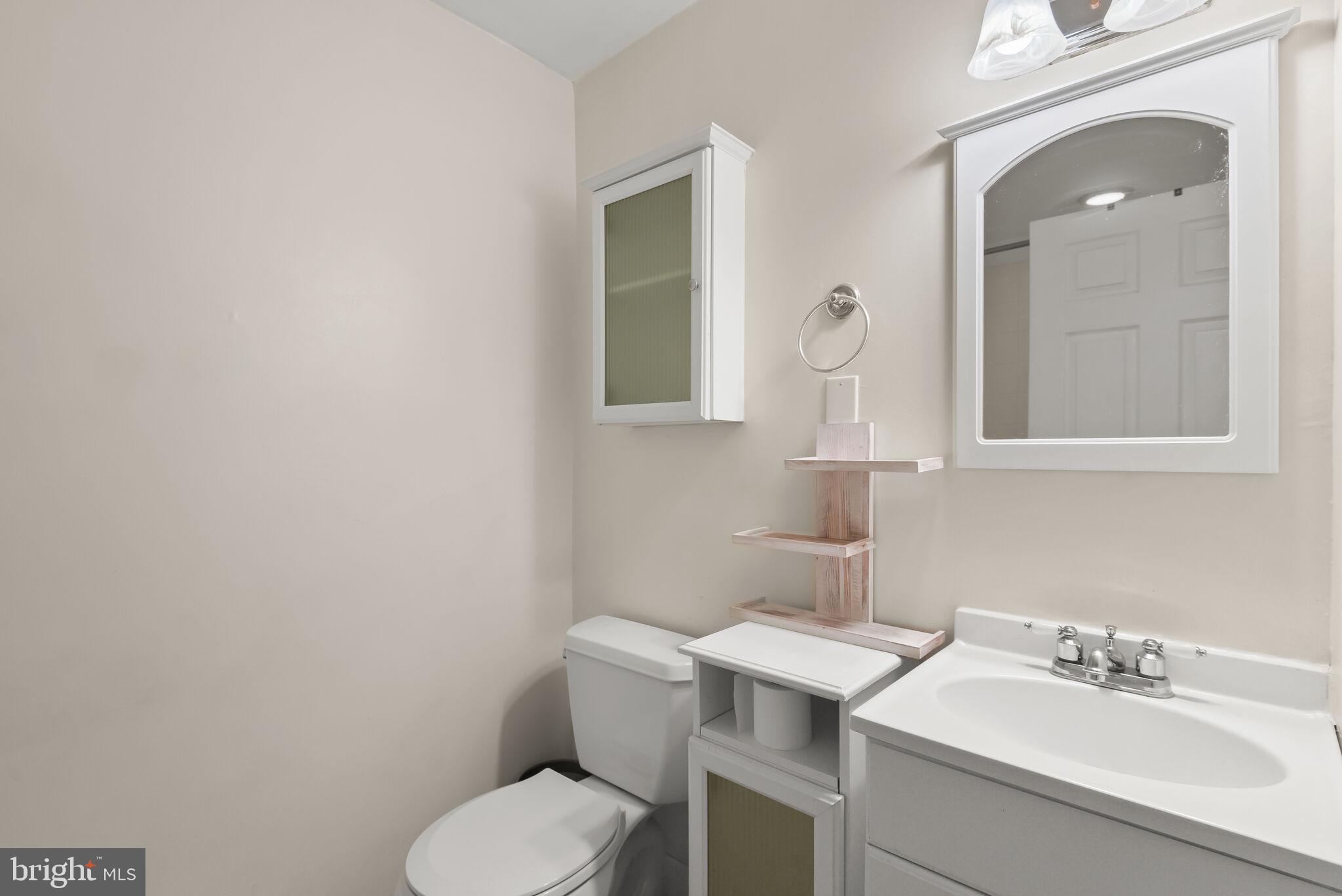 3022 Dillon Street Baltimore, MD 21224 - Photo 24 of 37 Bath