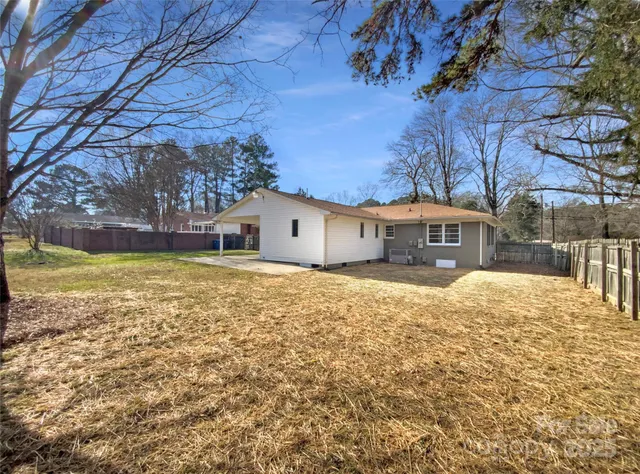 a house view with a yard