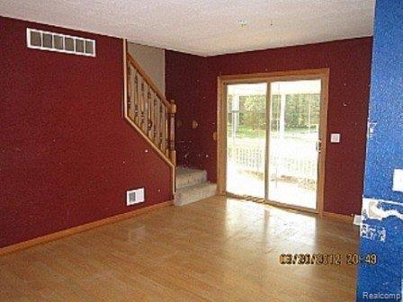 44843 Harris Road Belleville, MI 48111 - Photo 12 of 25 008.jpg