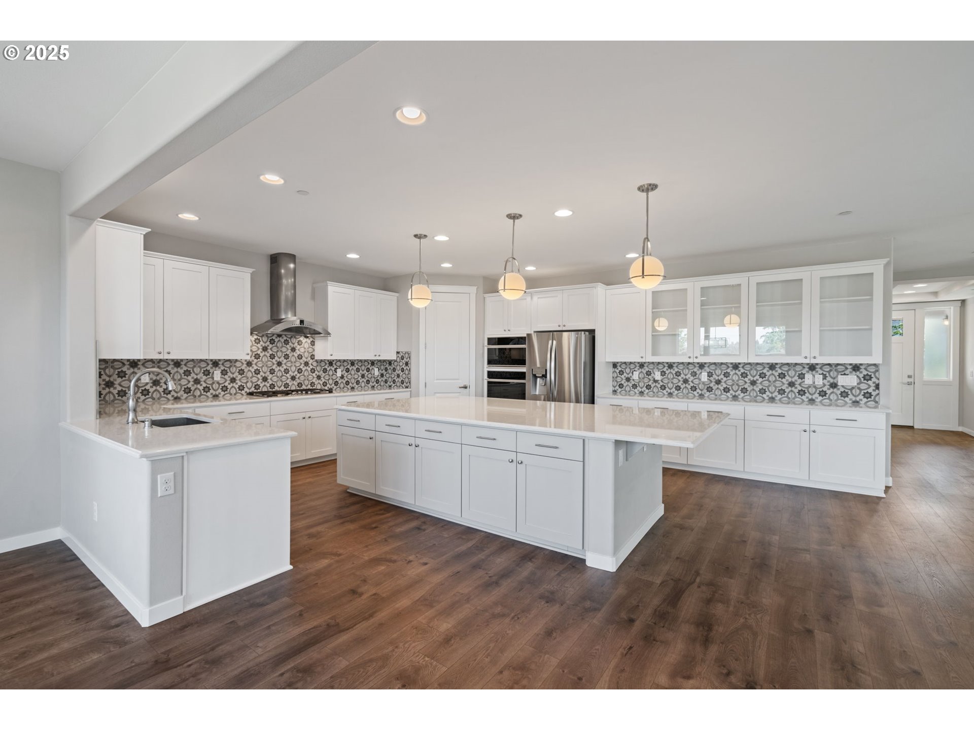 3631 Northeast Kingbird Street Camas, WA 98607 - Photo 2 of 44