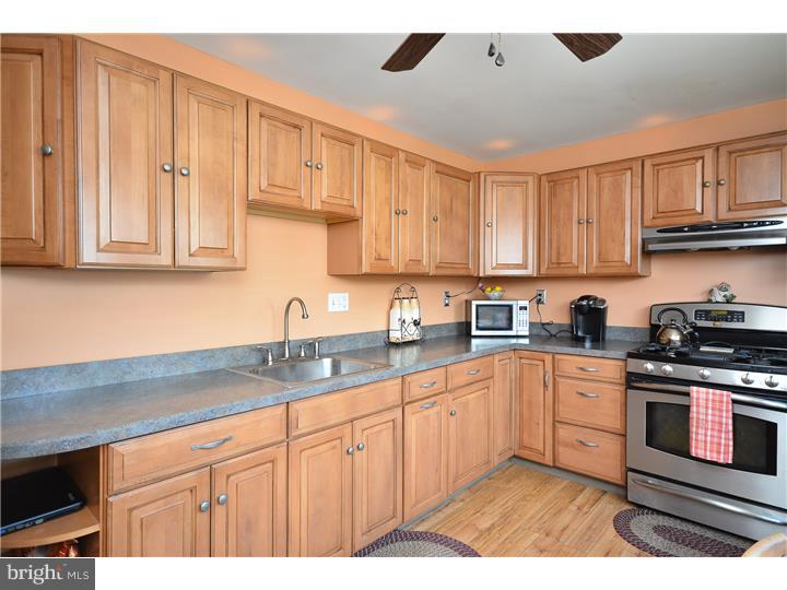 7436 Hill Road Philadelphia, PA 19128 - Photo 12 of 25 Gallery Image 12
