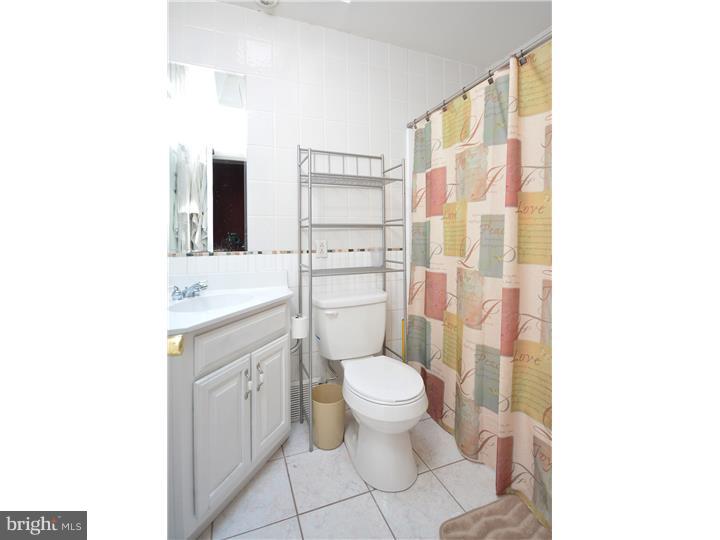 7436 Hill Road Philadelphia, PA 19128 - Photo 16 of 25 Gallery Image 16