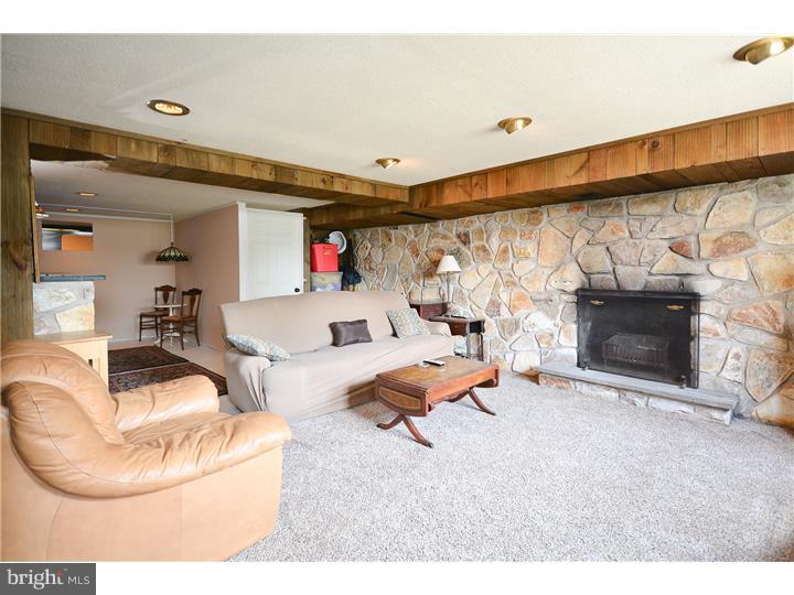 7436 Hill Road Philadelphia, PA 19128 - Photo 20 of 25 Gallery Image 20