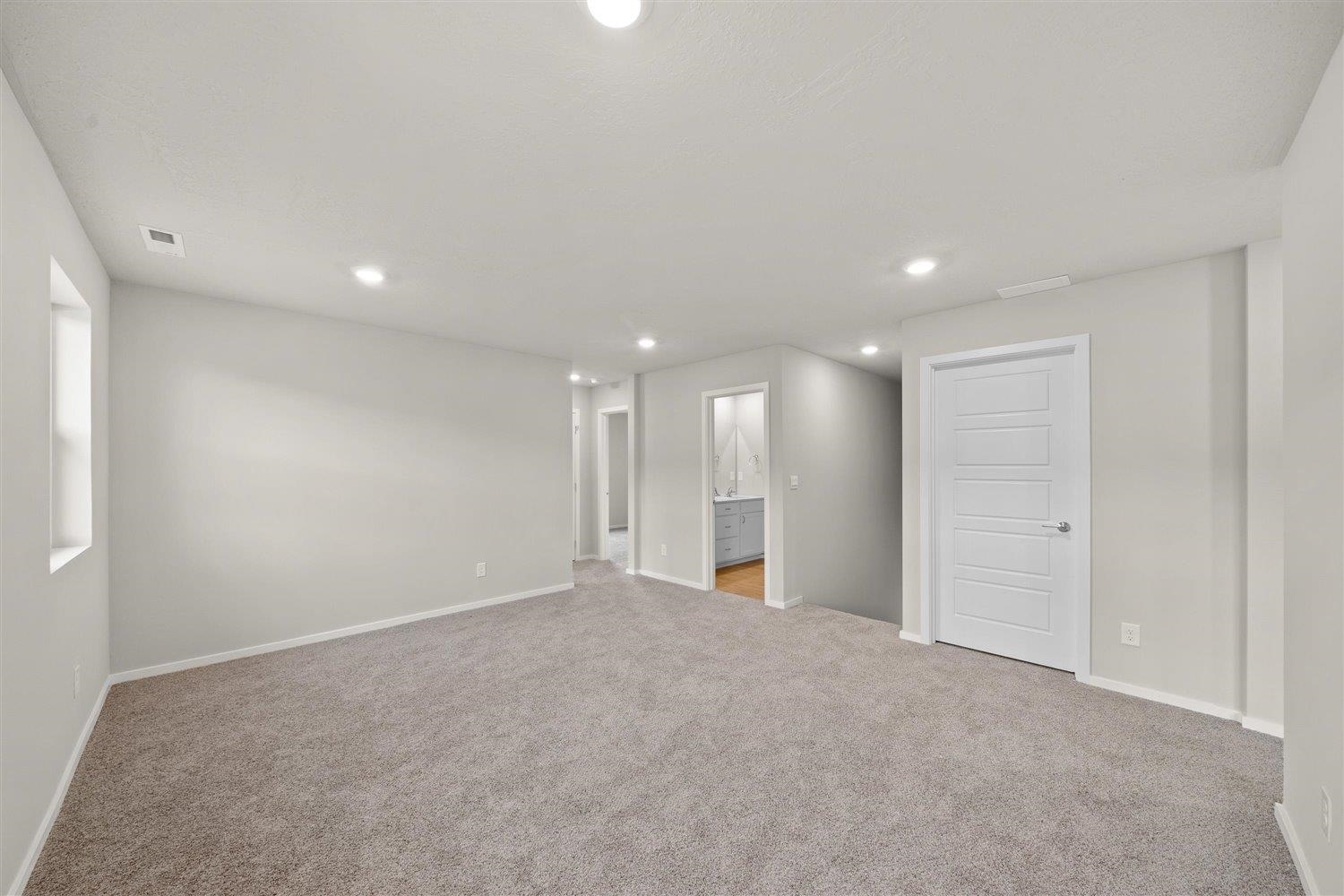 3862 South Clinton Road Spokane Valley, WA 99206 - Photo 11 of 15 Gallery Image 11